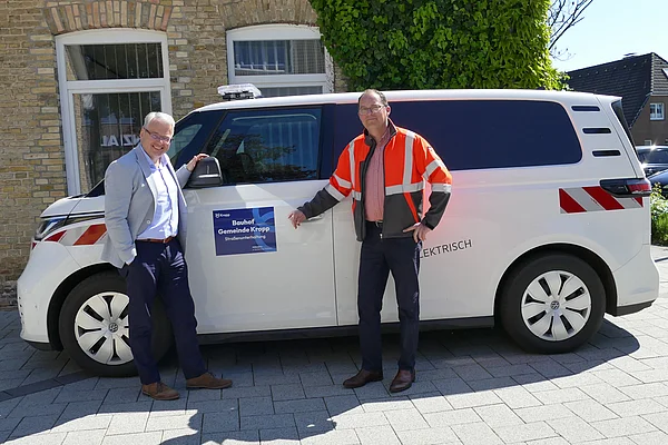 BU Bürgermeister Stefan Ploog und Bauhofleiter Timo Petersen