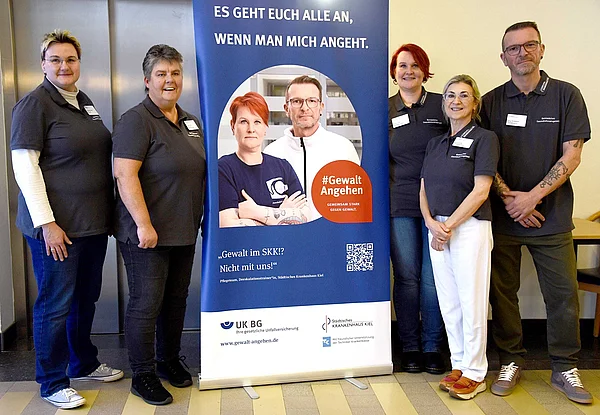 Fünf Personen des Deeskalationstrainerteams am Städtischen Krankenhaus Kiel.